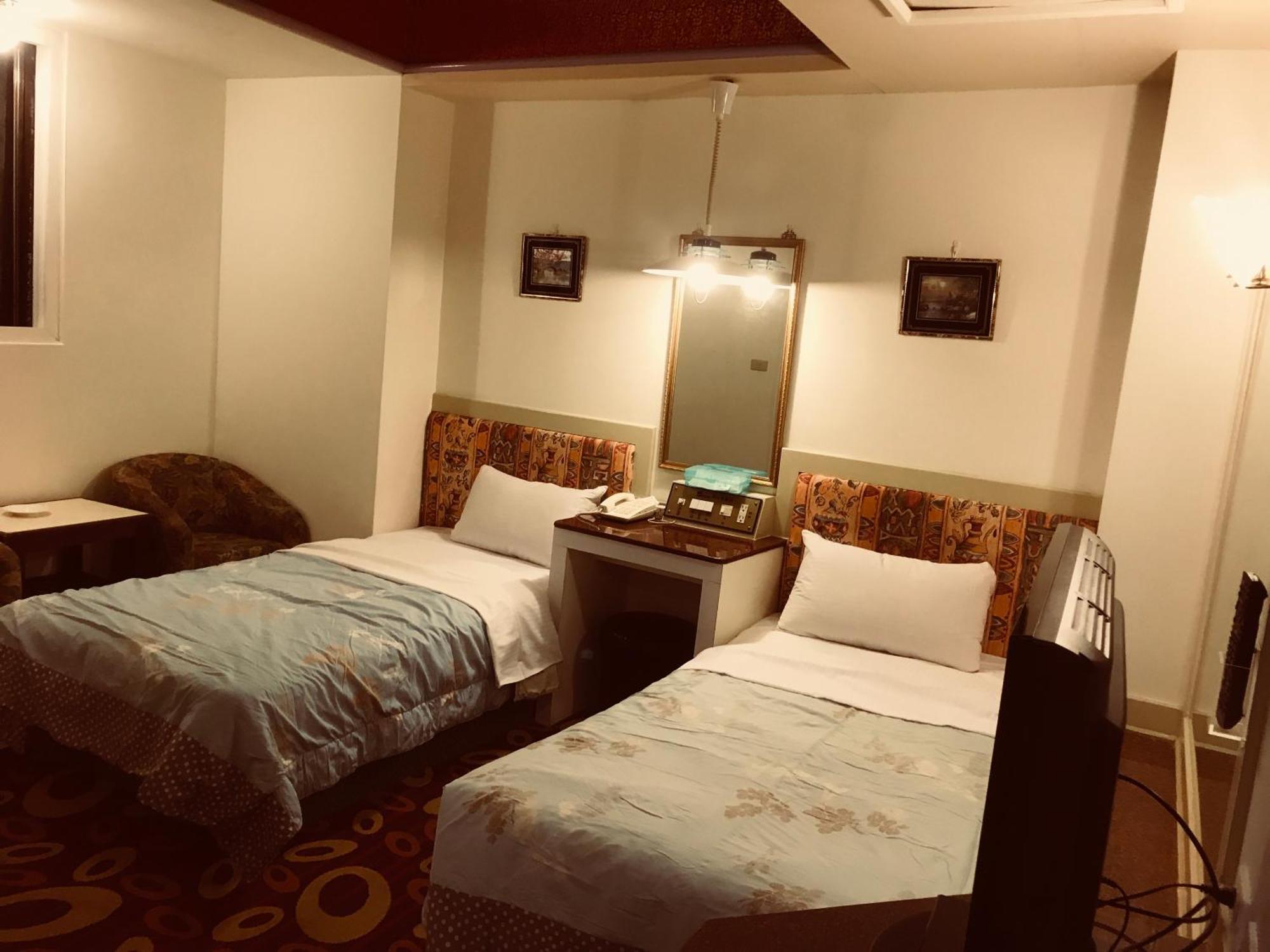 Good Hotel Fengyuan Buitenkant foto