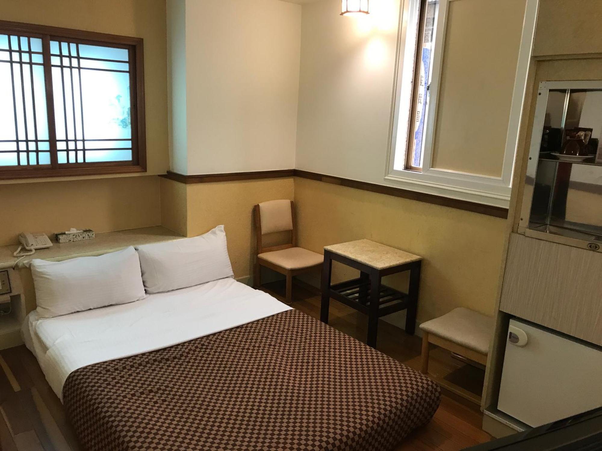Good Hotel Fengyuan Buitenkant foto