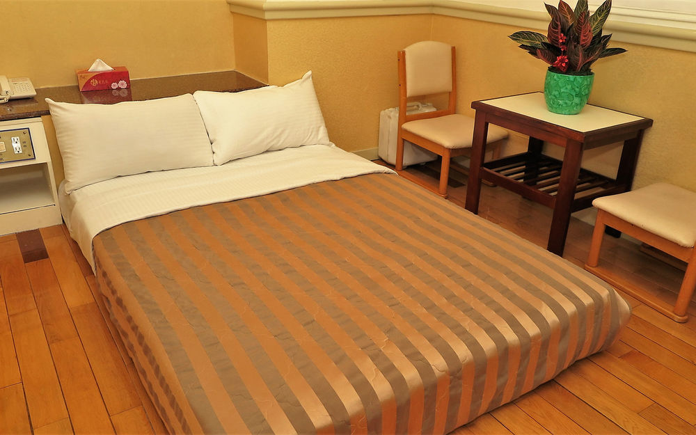Good Hotel Fengyuan Buitenkant foto