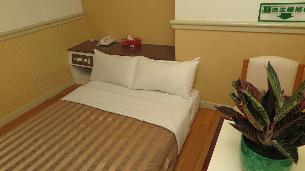 Good Hotel Fengyuan Buitenkant foto