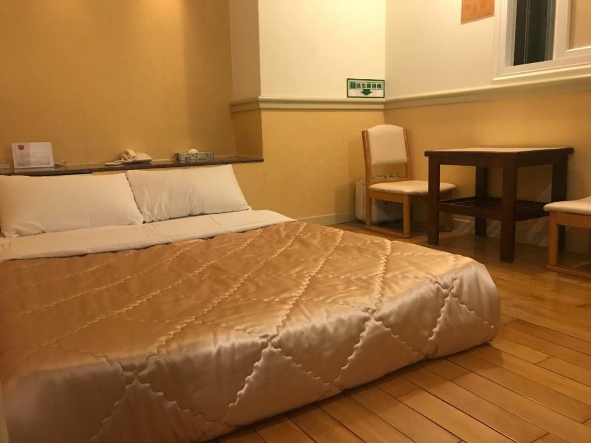 Good Hotel Fengyuan Buitenkant foto